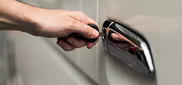Why Choose Our Auto Locksmith Team in Lansing, IL?